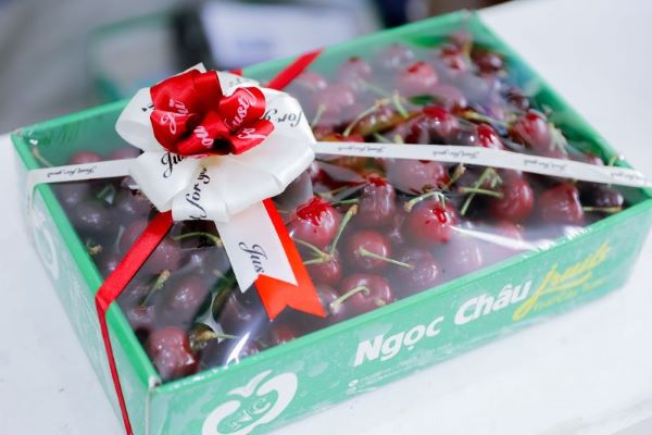hộp cherry