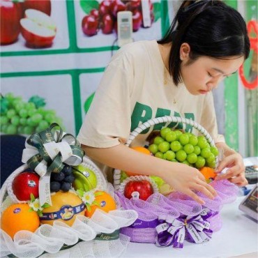 Cách bọc giỏ hoa quả