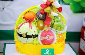 Giỏ hoa quả thắp hương, đi lễ