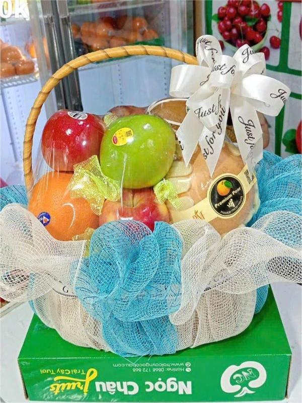 Giỏ hoa quả 200k