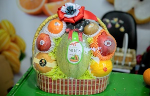 Giỏ hoa quả thắp hương, đi lễ