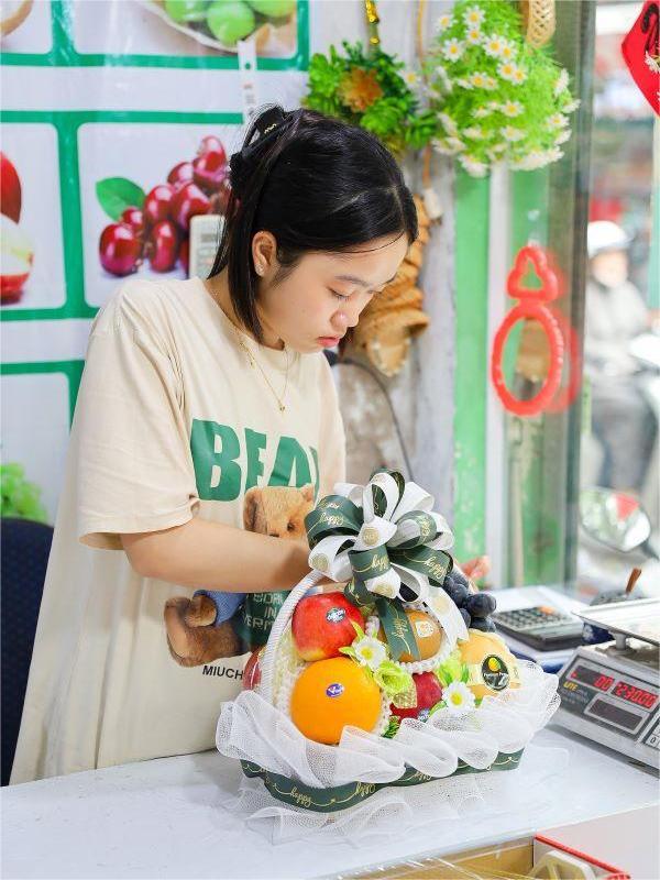Giỏ hoa quả tặng