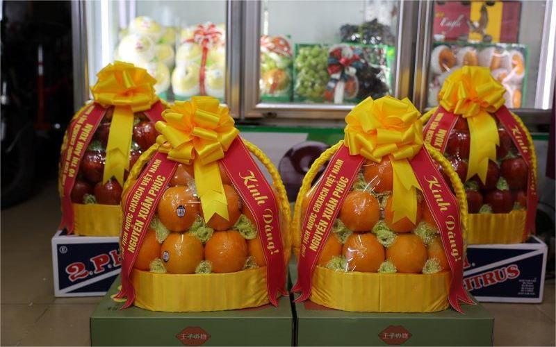 Giỏ hoa quả thắp hương