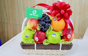 Giỏ hoa quả thắp hương, đi lễ