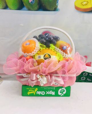 Giỏ hoa quả đơn giản