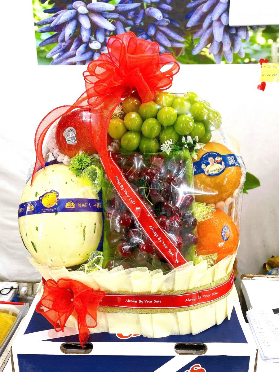 Giỏ hoa quả tết